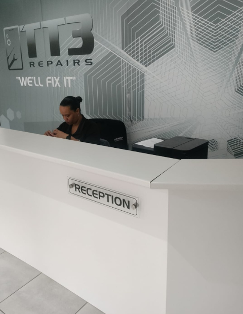 Reception area at TT3 Repairs in Walmer, Port Elizabeth, welcoming customers for professional cellphone, tablet and laptop repairs.
